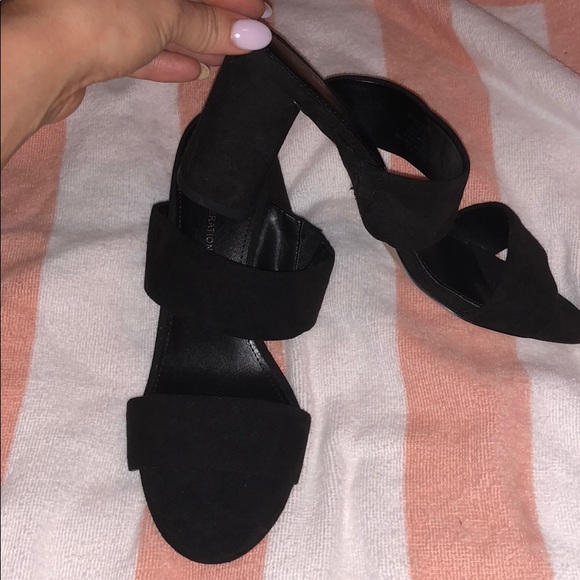 BCBGeneration 3in heels - Picture 2 of 6